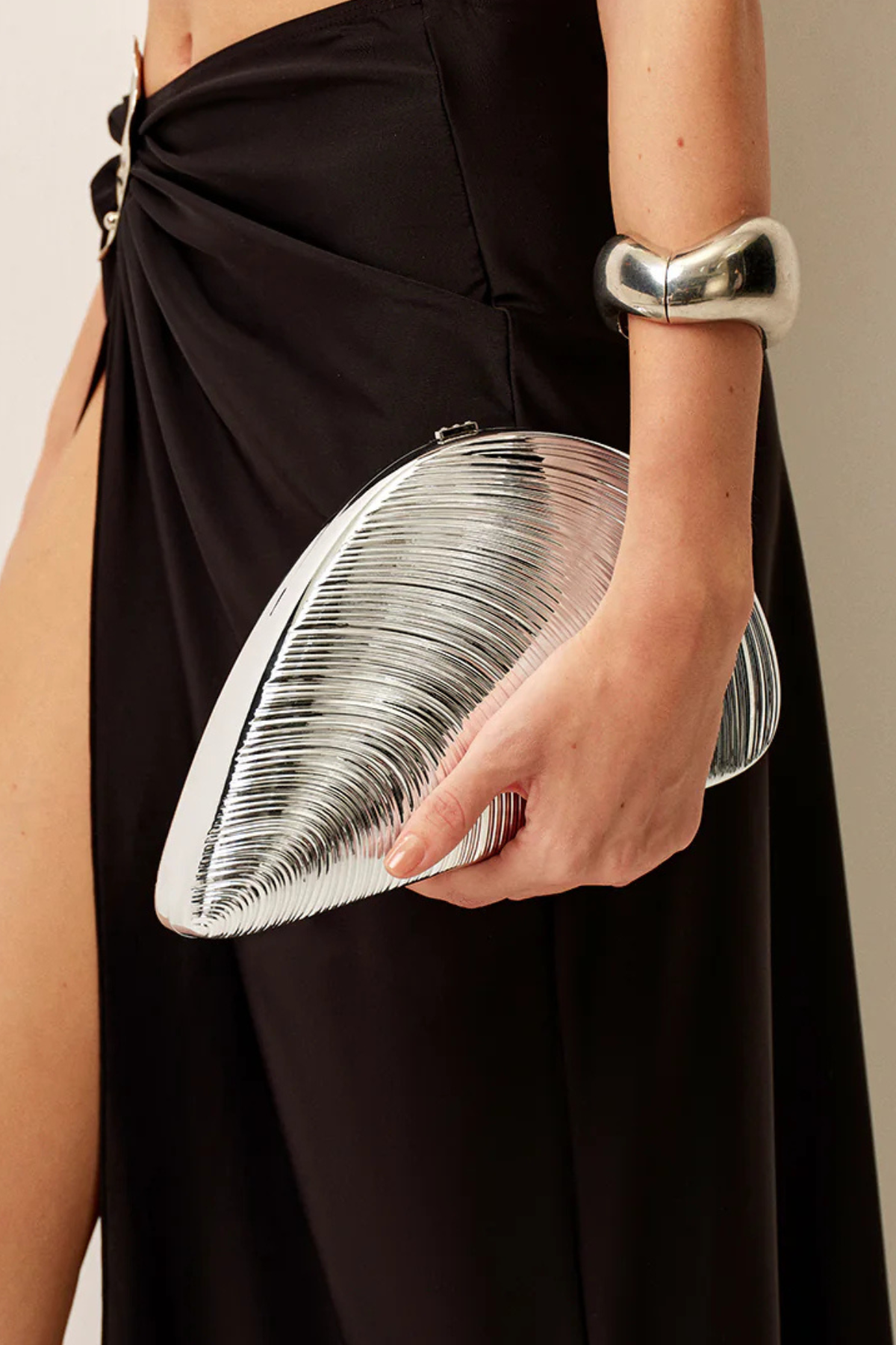MEGAN METALLIC SHELL Clutch